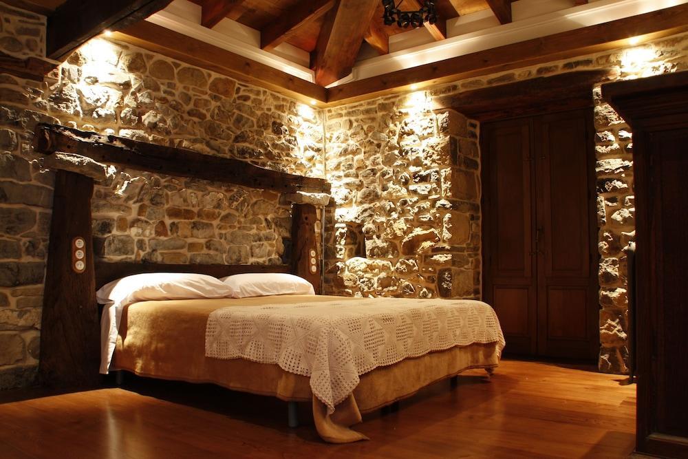 Casona De El Castaniu Hotel Serrapio Buitenkant foto