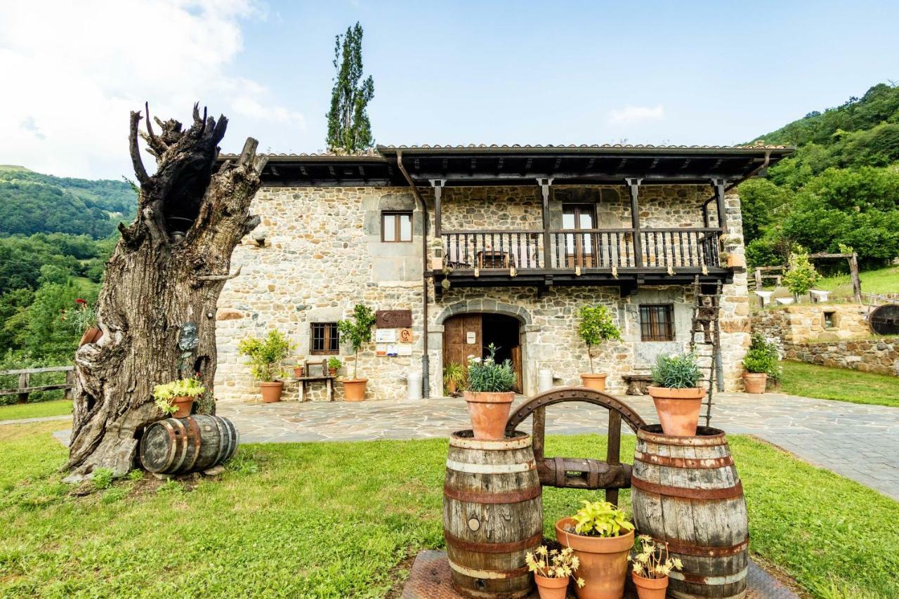 Casona De El Castaniu Hotel Serrapio Buitenkant foto