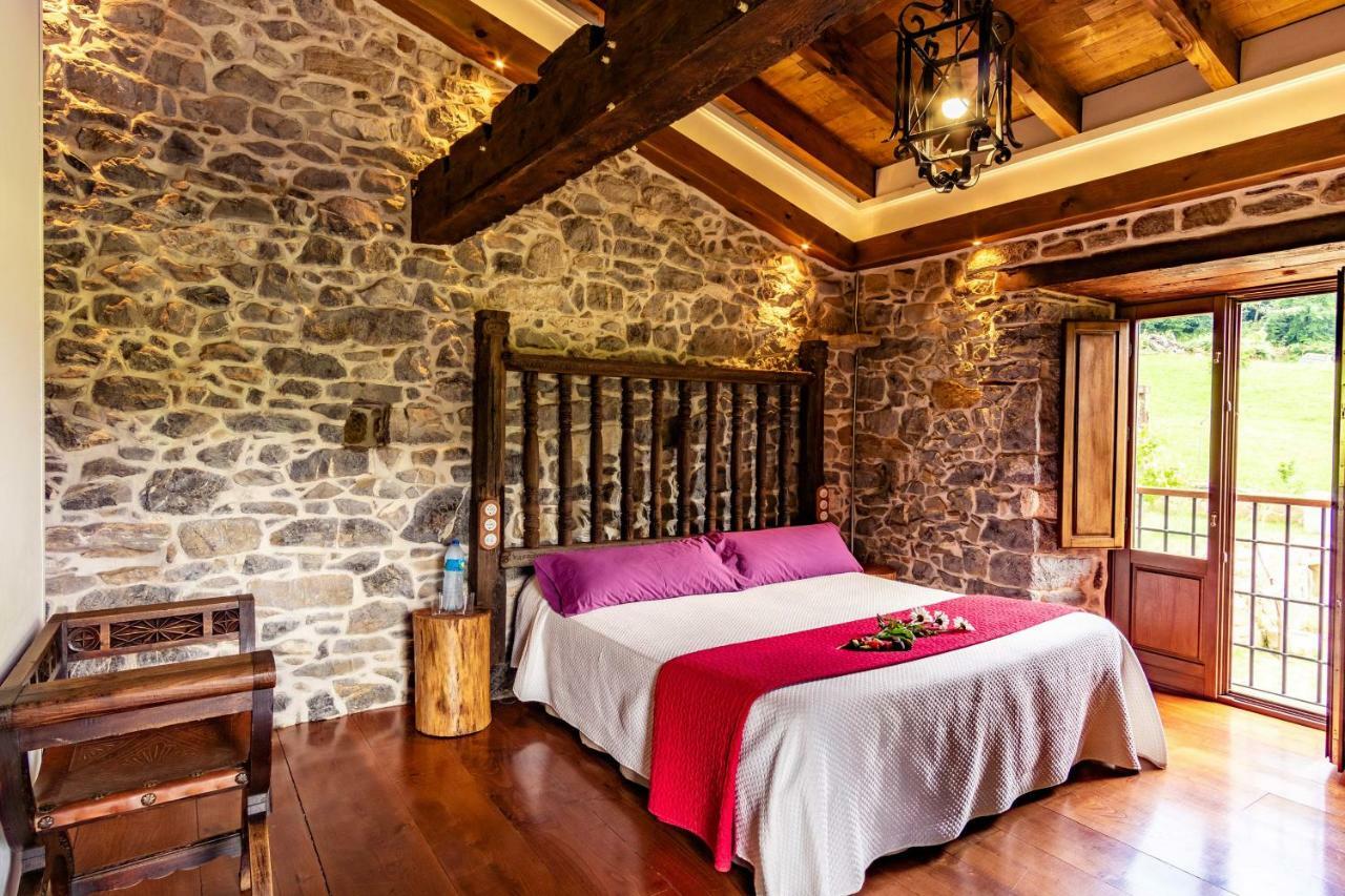 Casona De El Castaniu Hotel Serrapio Buitenkant foto
